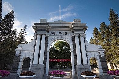 《博德之门3》奇葩浪漫场景：与巨熊谈恋爱